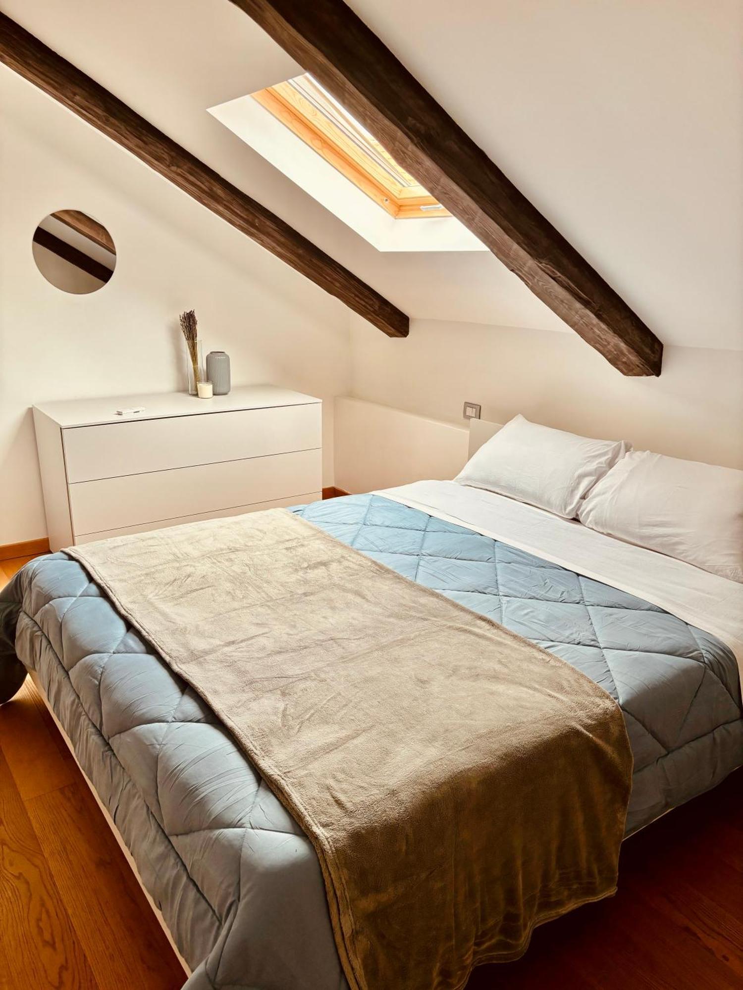 Apartment Unonoveuno Luxury Neapel